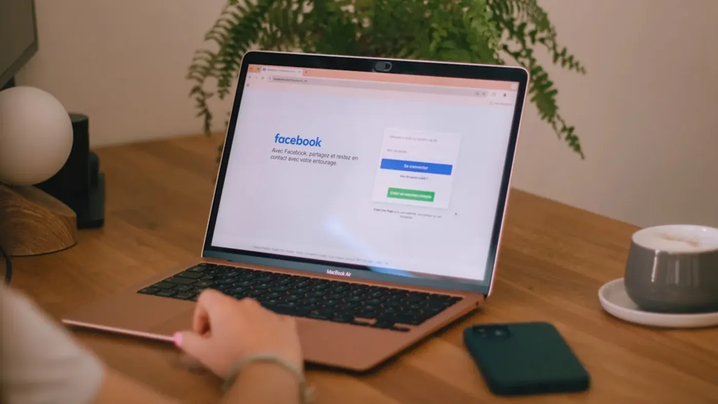 Business team reviewing search performance for Organic Social Vs Paid Social Which Should Businesses Prioritise First