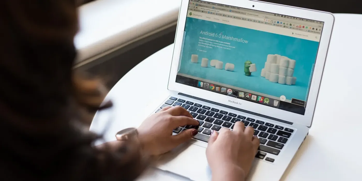 Planning notes and analytics for Real Estate Website Features That Generate Enquiries